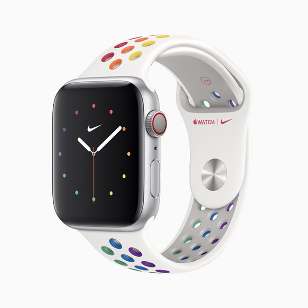 彩虹色Nike運(yùn)動(dòng)表帶